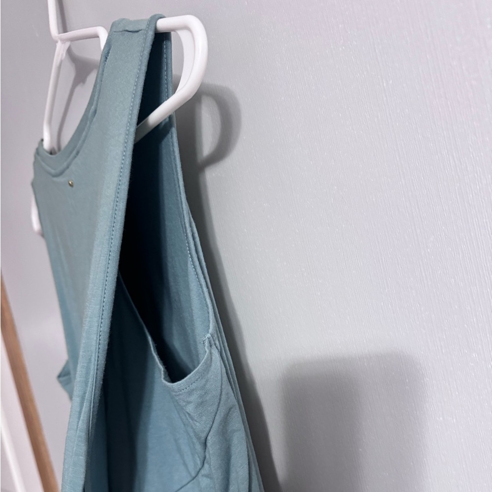 Cuyana Sleeveless Seafoam Green Drape Back Dress Size Medium - Picture 10 of 13